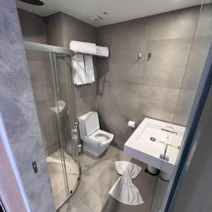 Koupelna v ubytování Fajr Hotel