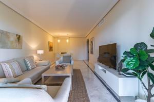 马贝拉Bahia de Marbella Beach的相册照片