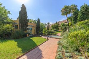 马贝拉Bahia de Marbella Beach的相册照片