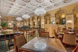 Restaurace v ubytování Omni William Penn Hotel