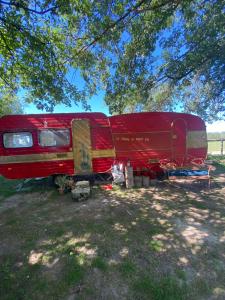 Galeriebild der Unterkunft La Maison du Bonheur 3km Le PAL in Thiel-sur-Acolin + 54 Fotos