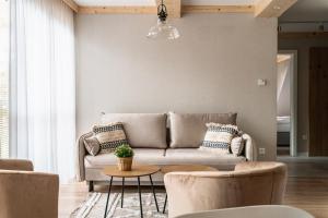 Posedenie v ubytovaní ZAKOHOME- Apartamenty Sabały