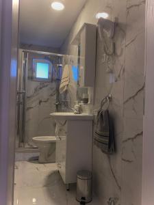 Koupelna v ubytování Apartmani Orlović Bar