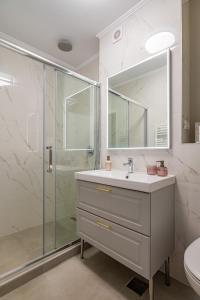 Koupelna v ubytování Golden Mirage Sunset Apartment
