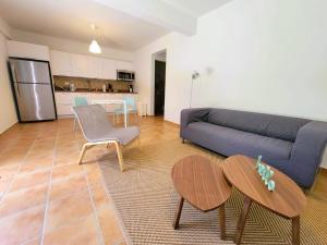 Гостиная зона в Casa al Mare #3- 1 bdr - 4 min walk to Sandy Beach