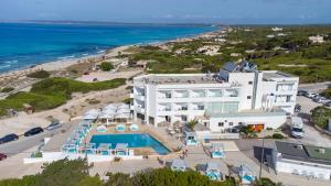 Bazén v ubytovaní Hotel Maysi alebo v jeho blízkosti