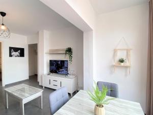 TV a/nebo společenská místnost v ubytování Nevada Centro Casasol