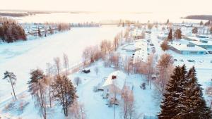 Kotolinna, Kotomo Oy im Winter