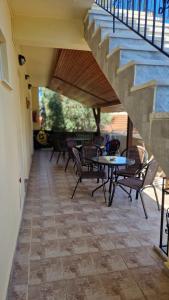A balcony or terrace at Studios Achileus 2