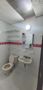 Koupelna v ubytování Portal Norte 170 ACOGEDORAS HABITACIONES CON TODOS LOS SERVICIOS