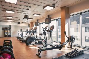 Fitness centrum a/nebo fitness zařízení v ubytování Q Hotel Plus Wrocław Bielany