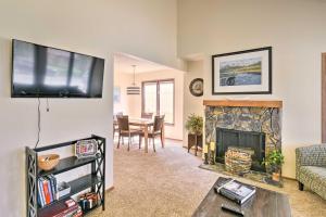 Gallery image of Modern Anchorage Townhome 8 Mi to Downtown! in Anchorage