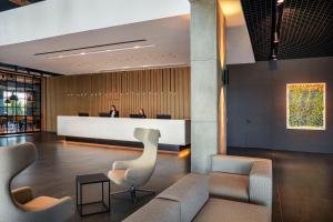 Posezení v ubytování Q Hotel Plus Wrocław Bielany