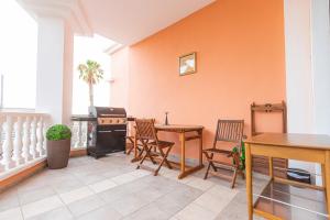 Kép Amazing Duplex with panoramic ocean views szállásáról Adejében a galériában