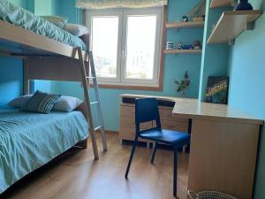 Photo de la galerie de l'établissement Apartamento Arao Malpica con vistas al mar, à Malpica