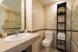 Fotografie z fotogalerie ubytování Beautiful 2 Bedroom Apartment near Puerto banus v destinaci Marbella