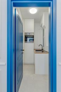 Kuchyňa alebo kuchynka v ubytovaní 48 Luxury Apartment Split