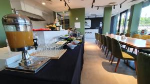 Η κουζίνα ή μικρή κουζίνα στο CAROUSEL HOTEL
