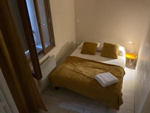 Posteľ alebo postele v izbe v ubytovaní Location de vacances Rians haut Var