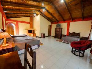 Gallery image of Hotel Tiosh Abaj in Santiago Atitl&aacute;n