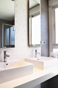 Kúpeľňa v ubytovaní Hotel Mirablau + 37 fotografií