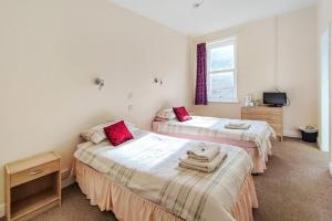 Gallery image of Guest House @ The Bear in Weston-super-Mare