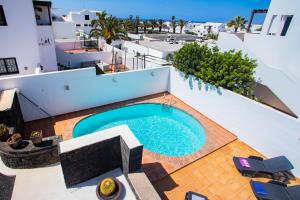 Bazén v ubytovaní Casa Seara Piscina, Wifi y 400 metro de la playa, alebo v jeho blízkosti