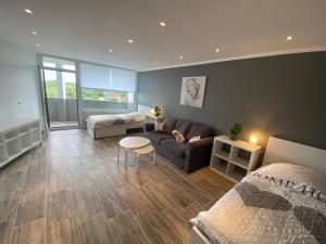 Posezení v ubytování 3 Zimmer Apartment Duisburg Homberg 7 Etage