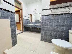 Jiaxin Homestay - Desa Terbau 家馨民宿 tesisinde bir banyo