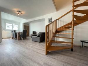 Część wypoczynkowa w obiekcie Duplex 3 pièces rénové avec loggia et garage, cœur de Briançon, proche télécabine, 4-6 couchages - FR-1-330C-130