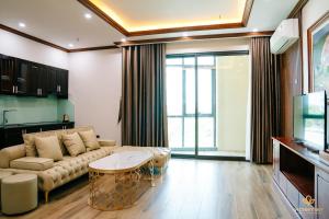 Φωτογραφία από το άλμπουμ του VICTORY SKY HOTEL σε Phủ Từ Sơn +42 φωτογραφίες