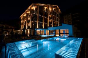 Piscina di Resort La Ginabelle o nelle vicinanze