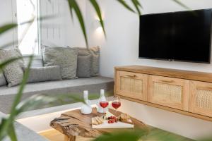 Televízia a/alebo spoločenská miestnosť v ubytovaní Naxian Icon Luxury Residence 3