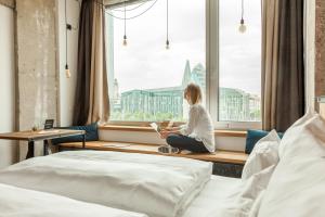 Staycity Aparthotels Leipzig City Centre客房内的一张或多张床位