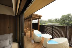 Un balcón o terraza en KusatsuOnsen AeruyadoTakamatsu