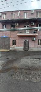 Imagen de la galería de BONJOUR HOUSE, en Ereván 41 fotos más