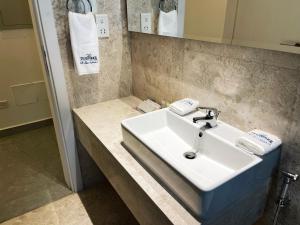 Kopalnica v nastanitvi Terminal Inn By Edar City -C Ring Road