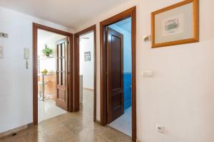 Zdjęcie z galerii obiektu CENTER APARTMENT 2bed 2b Aircon Wif and PARKING FREE w Maladze