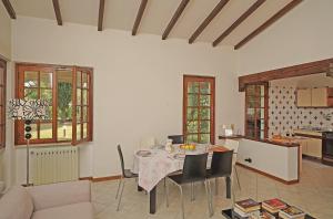 Zdjęcie z galerii obiektu Villa Tamara - Gardagate w mieście San Felice del Benaco