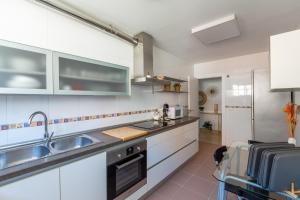 Kuchyň nebo kuchyňský kout v ubytování Apartamento Catania en Aguadulce con vistas al mar
