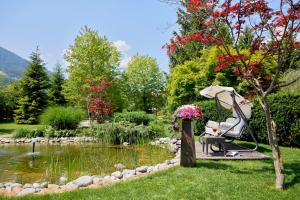 A garden outside Engels Park