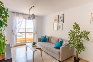 Posezení v ubytování Apartamento Catania en Aguadulce con vistas al mar