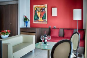 Posezení v ubytování Lu' Hotel Carbonia