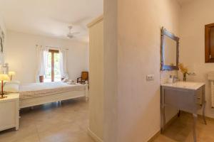 Postel nebo postele na pokoji v ubytování Petra - 38510 Mallorca