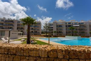 Bazén v ubytovaní Denia apartment Marina alebo v jeho blízkosti