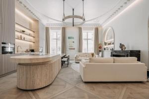 Gallery image of HIGHSTAY - Luxury Serviced Apartments - Louvre in Paris