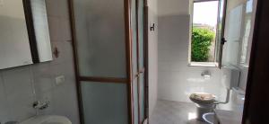 A bathroom at Villa Fiorita