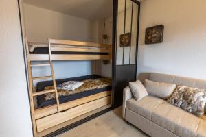 Postel nebo postele na pokoji v ubytování Jeanne - Appartement Vue Lac et Montagnes