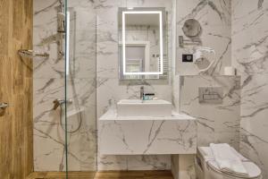 Montenegrina Hotel & SPA All-Inclusive的一间浴室