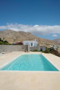 Πισίνα στο ή κοντά στο Serifos Stone Villa B